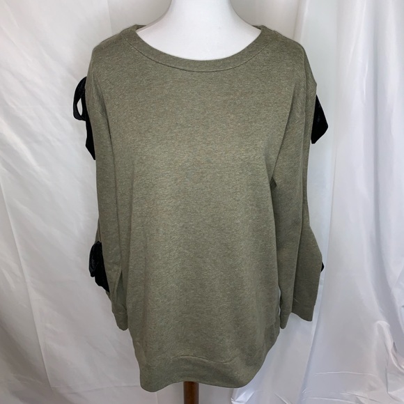 POL Tops - POL Anthropologie Oversized Gray Sweatshirt
